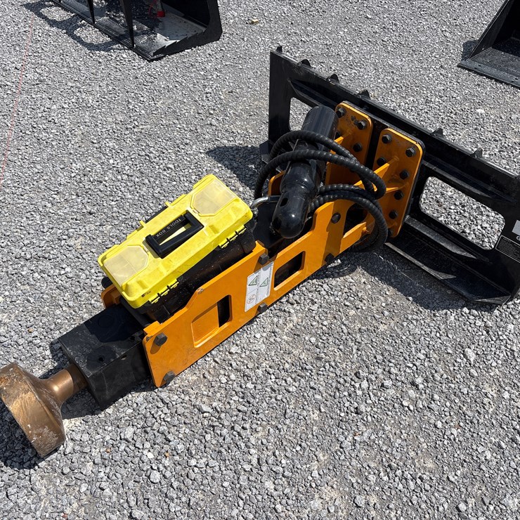 #28438 • GIYI GY-D680 PILE HAMMER