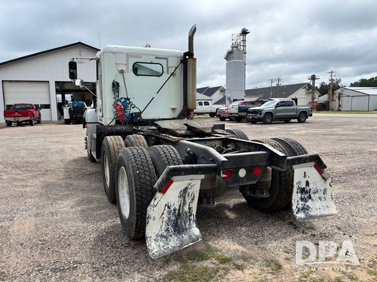 1999-freightliner-truck-(dr12135-unit-474)-image-10