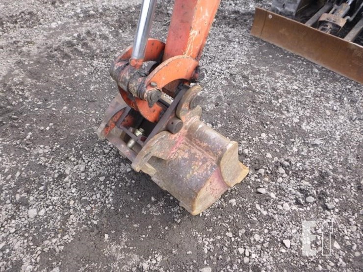 2016-kubota-k008-3-image-12