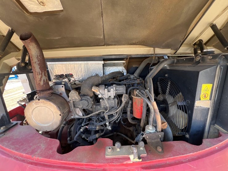 2018-takeuchi-tb290-image-30