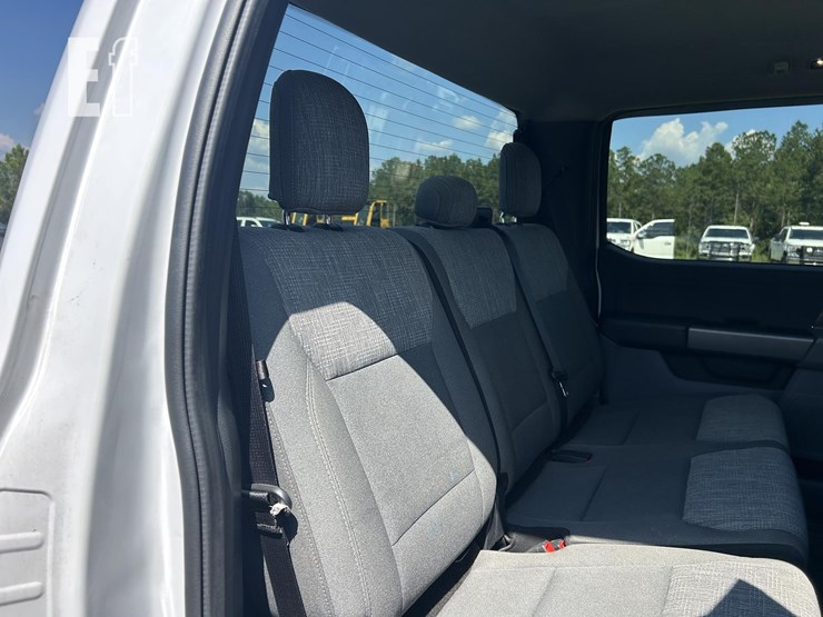 2021-ford-f150-image-36