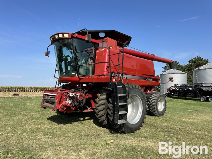2008-case-ih-2588-image-1