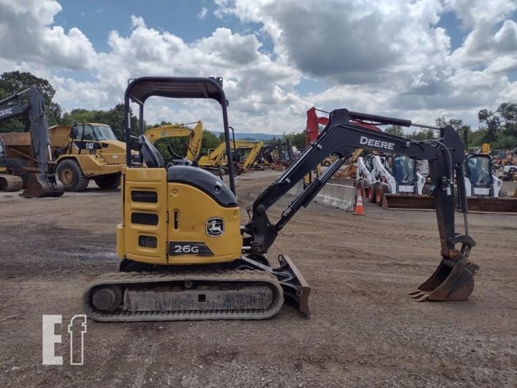 2021-deere-26g-image-3