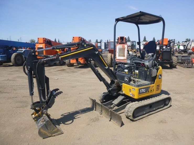 2022-deere-17g-image-1