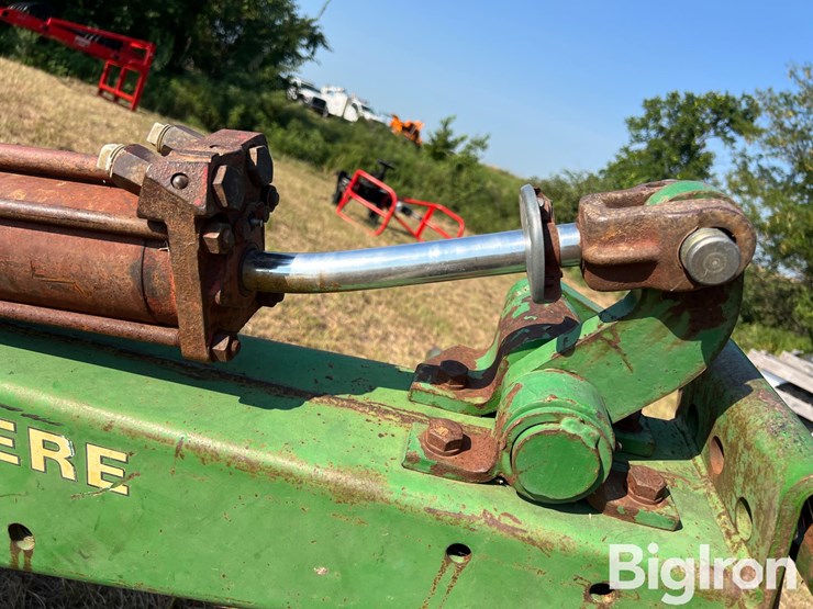 john-deere-115-image-15