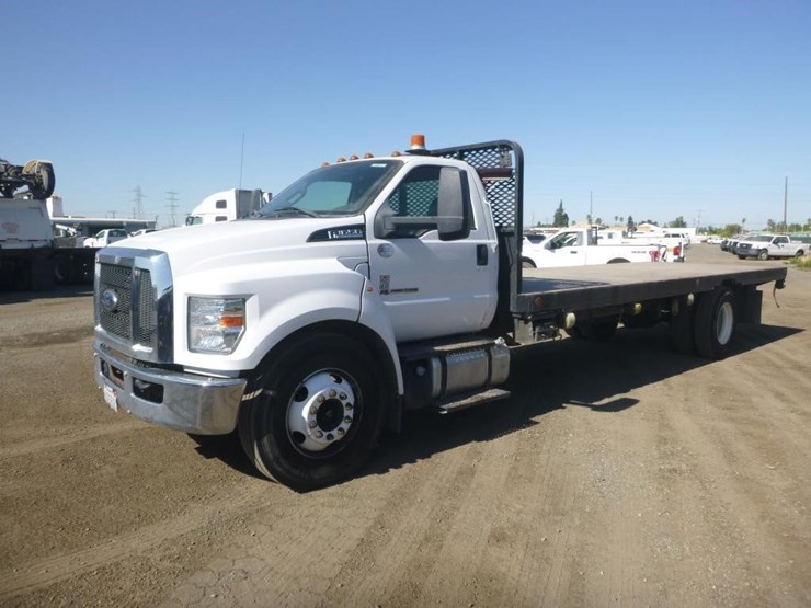 2017-ford-f650-image-1