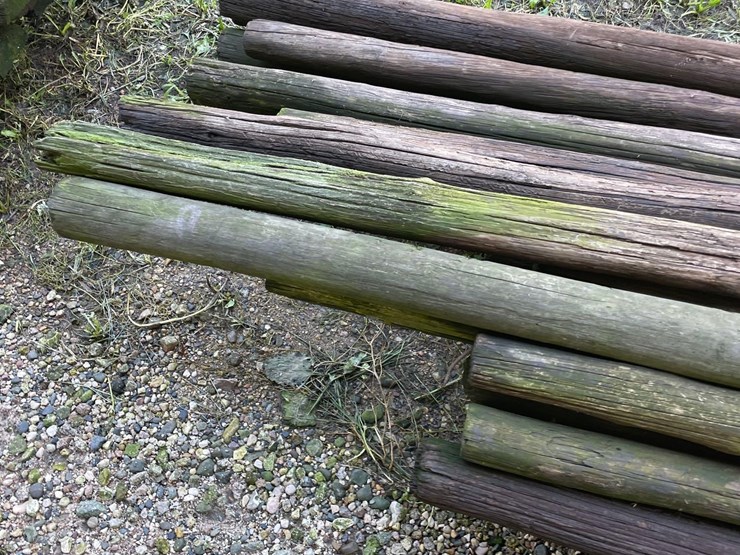 pallet-of-round-poles-image-3