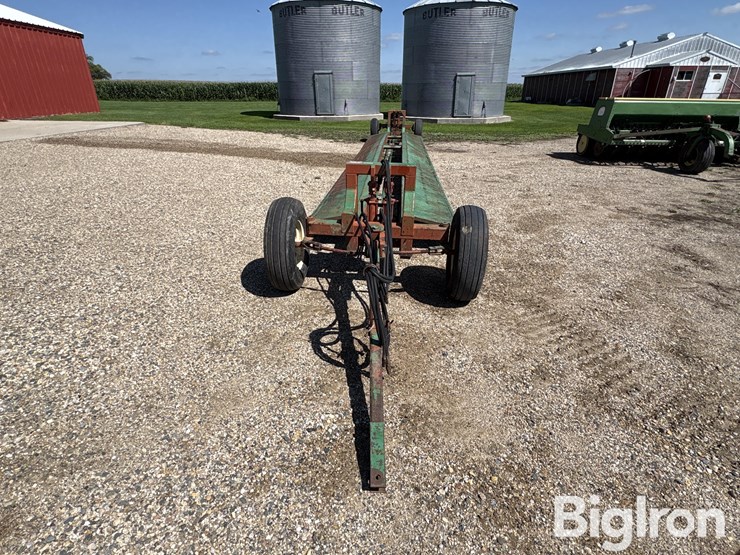 kuhn-30'-grain-drill-transport-image-2