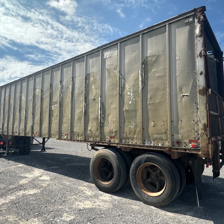 1972 STRICK TRAILER