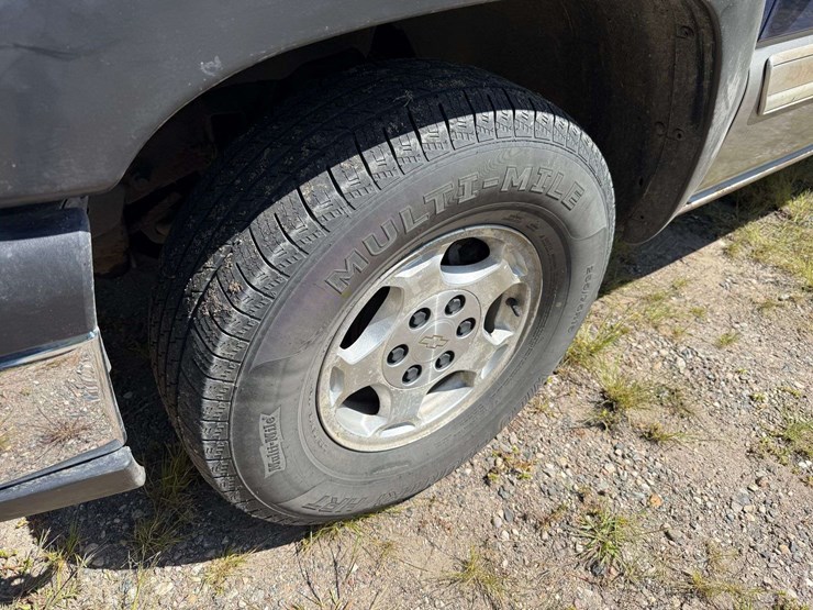 2003-chevrolet-1500-image-13