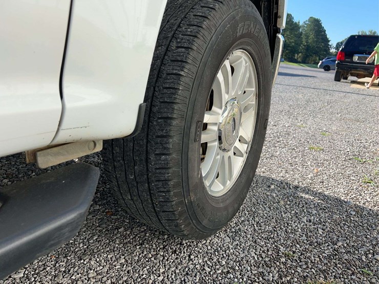 2017-ford-f150-image-12