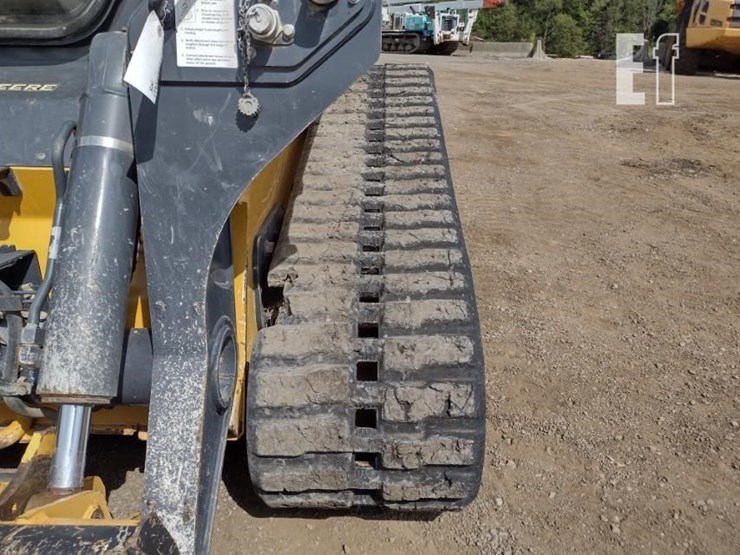 2022-deere-333g-image-26