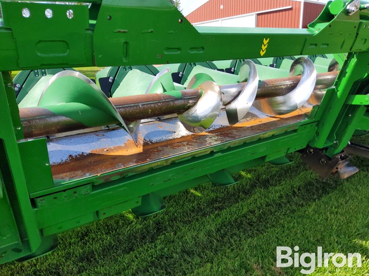 2023-john-deere-c12f-image-13