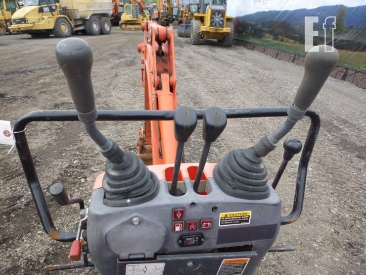 2018-kubota-k008-3-image-7
