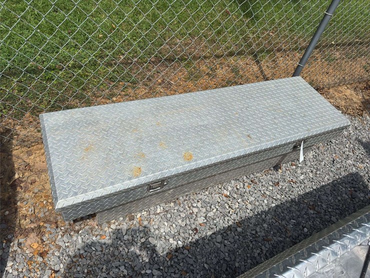 aluminum-tool-box-image-1
