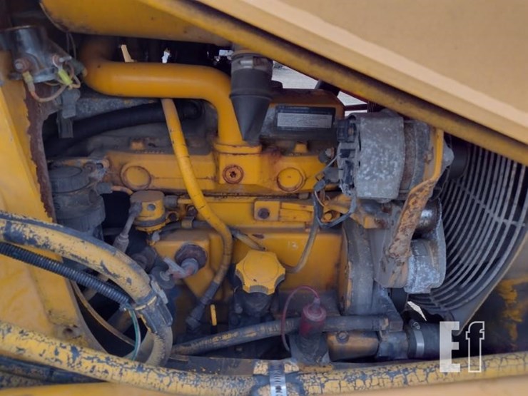 1999-deere-410e-image-33