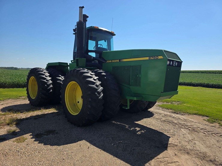 1989-john-deere-8760-image-13