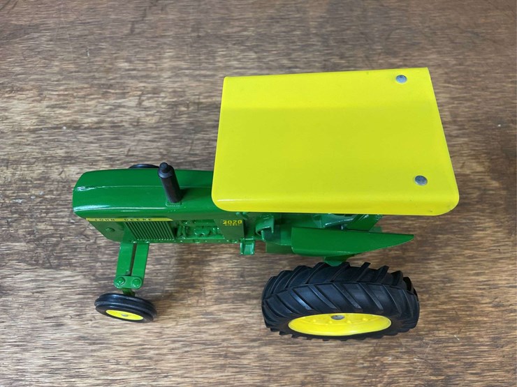 1/16-john-deere-3020-ertl-image-3