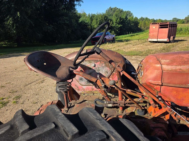 massey-ferguson-44-image-29