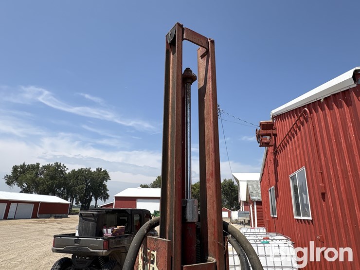 shaver-hydraulic-post-pounder-image-14