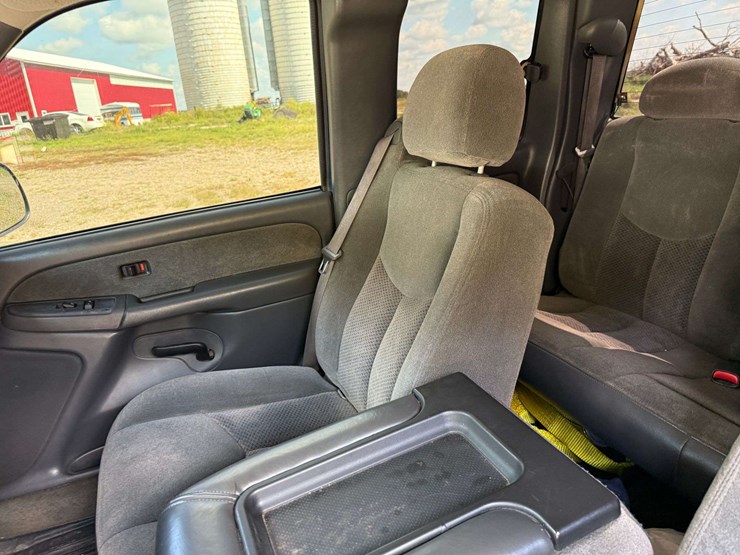 2003-chevrolet-1500-image-41