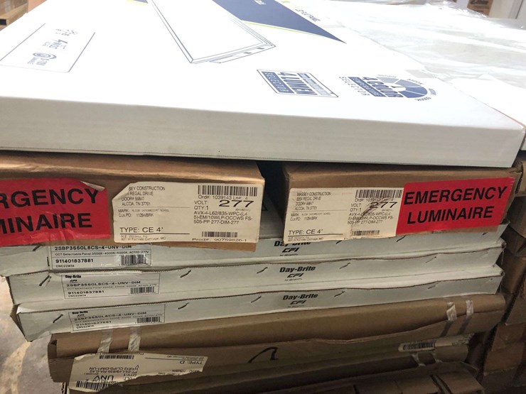 large-pallet-of-misc-led-light-fixtures-image-6