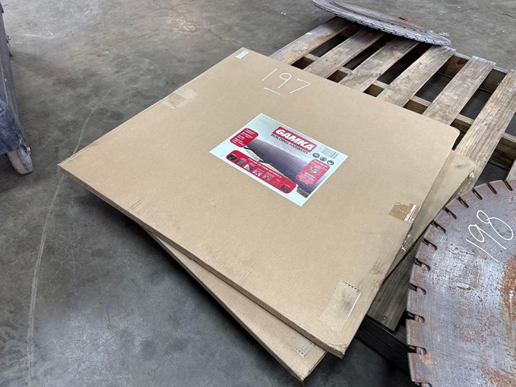 (2)-unused-gamka-24in.-saw-blades-support-equipment-image-1