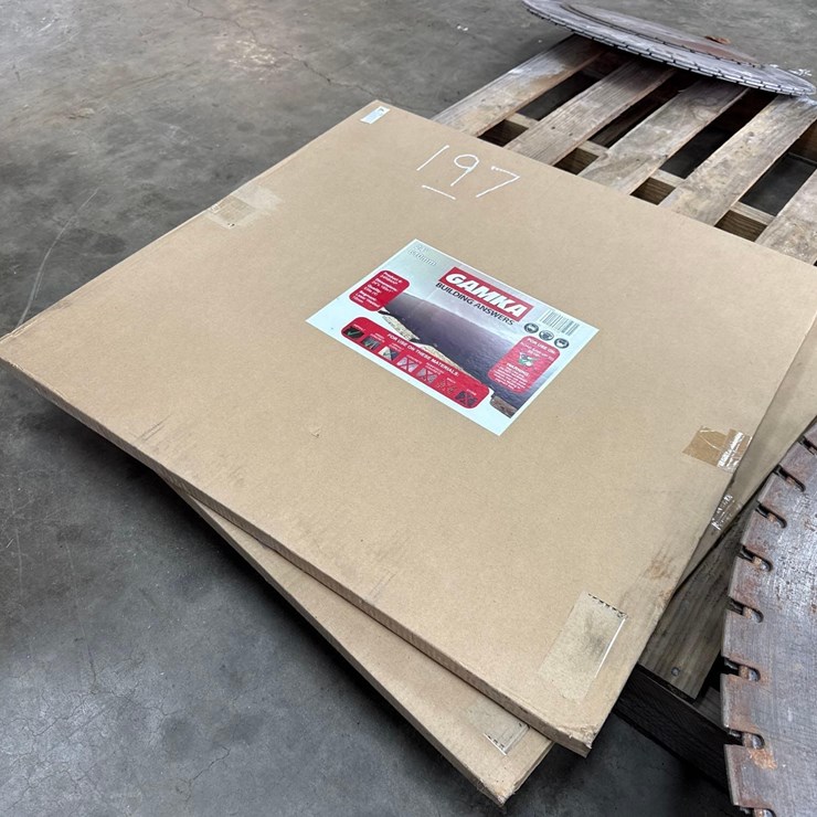 (2) UNUSED GAMKA 24IN. SAW BLADES SUPPORT EQUIPMENT
