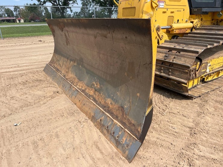 2018-komatsu-d51px-24-image-9