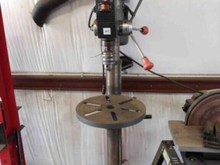black-bull-16-speed-metal-drill-image-1
