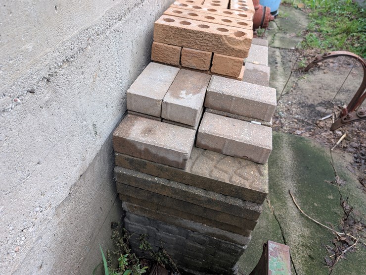 #2992-•-concrete-pavers-image-7