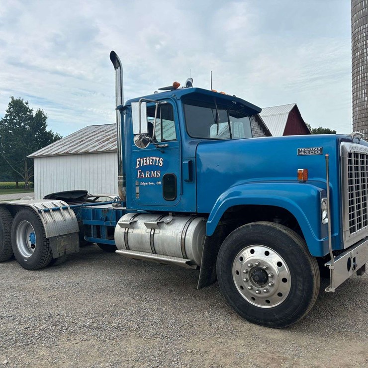 1979 INTERNATIONAL 4300