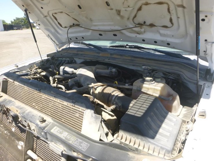 2008-ford-f550-image-17
