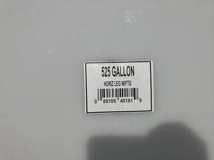525-gallon-horizontal-poly-tank-with-straps-image-7