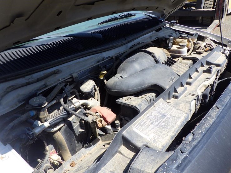 2008-ford-econoline-350-image-10