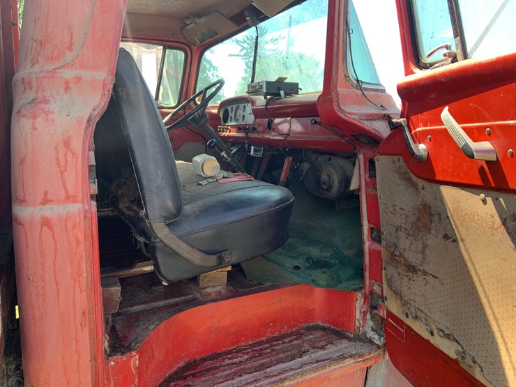 1958-ford-single-axle-grain-truck-image-7