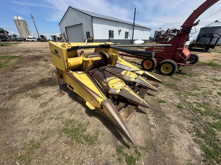 new-holland-900-image-27