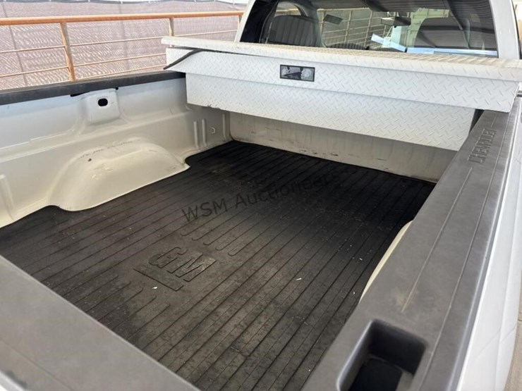 2014-chevrolet-silverado-1500-image-9