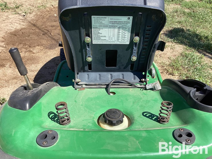 2009-john-deere-la145-image-15