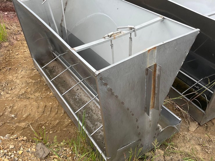 7--hog-feeders-image-10