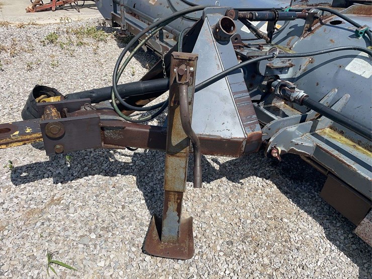 loftness-20’-flailchopper-image-34
