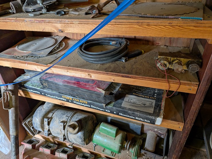 #3031-•-shelving-contents-image-6