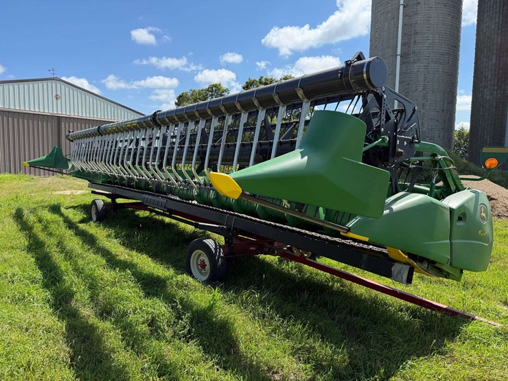 2010-john-deere-635f-image-1