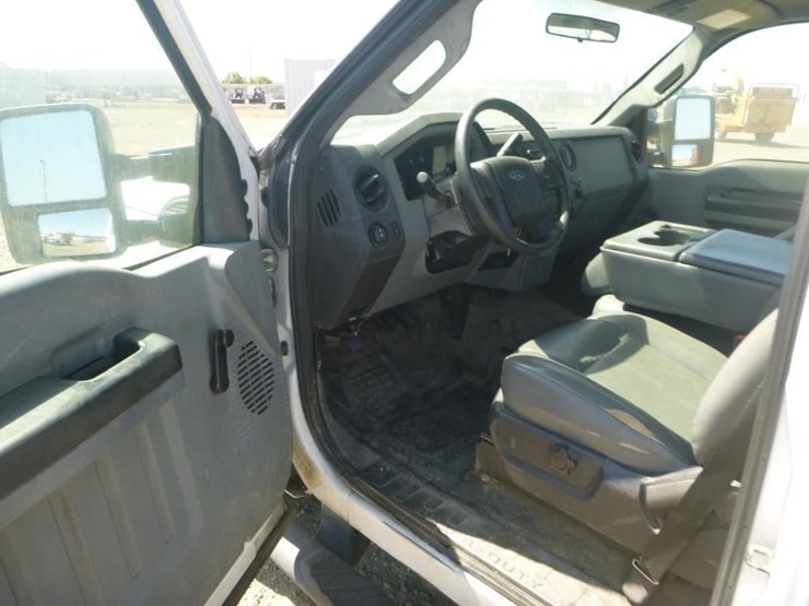 2011-ford-f250-image-11
