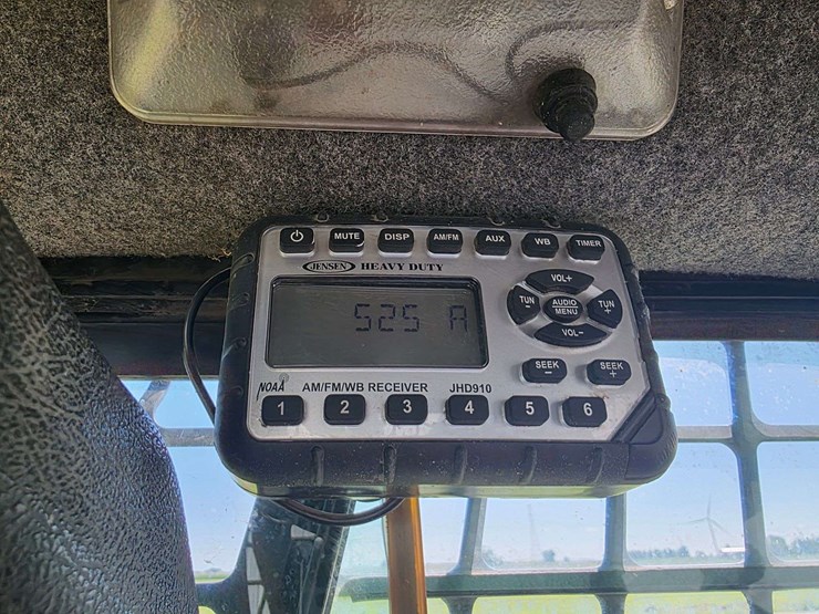 2010-bobcat-s185-image-50