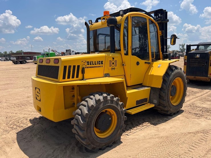 sellick-s80t4e-4ps-rough-terrain-forklift-image-4
