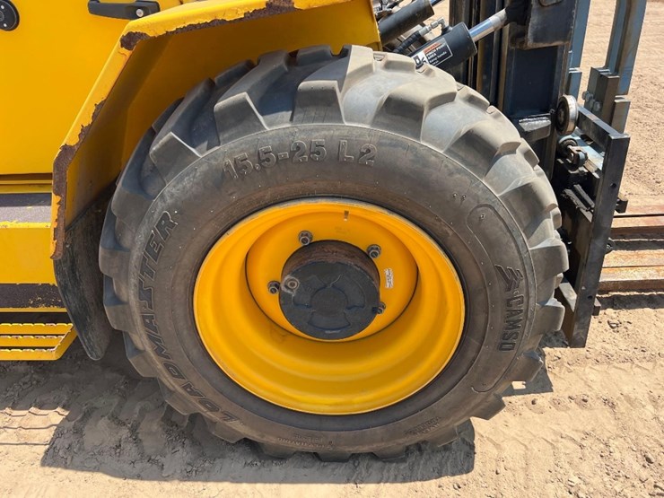 sellick-s80t4e-4ps-rough-terrain-forklift-image-16