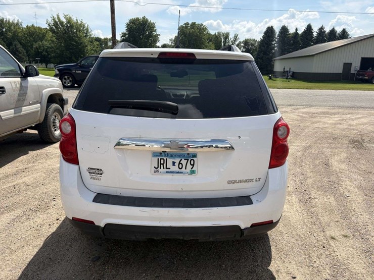 2010-chevy-equinox-lt-awd,-2.4l-ecotec,-4-door,-225/65r17-on-alloy-wheels,-cloth,-power-drivers-seat-image-7
