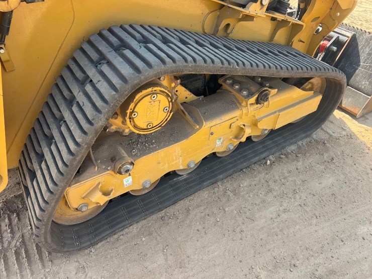 2024-caterpillar-255-skid-steer-image-19