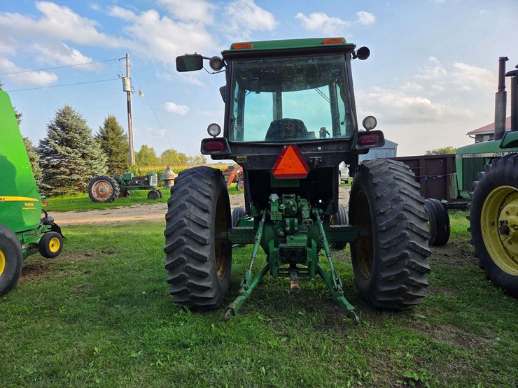 1981-john-deere-4440-image-24